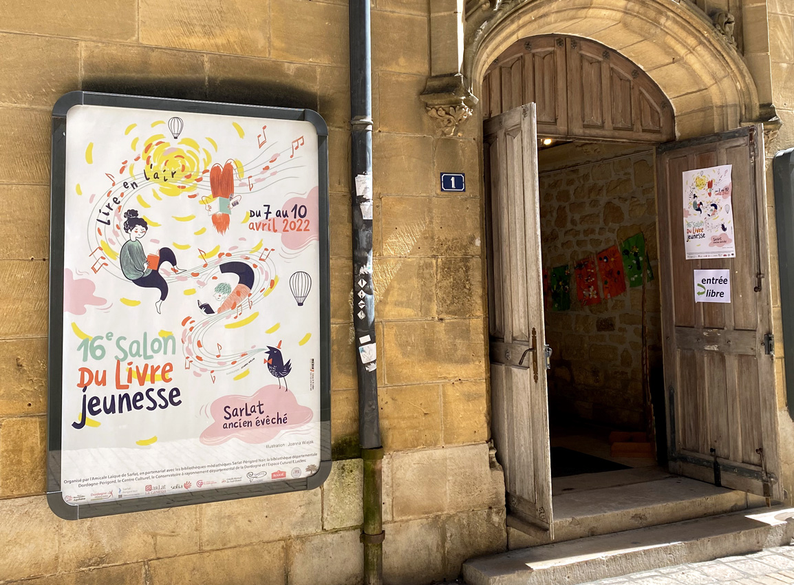 création de l'affiche au salon du livre à Sarlat