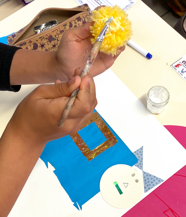 atelier arts plastiques avec des formes géométriques